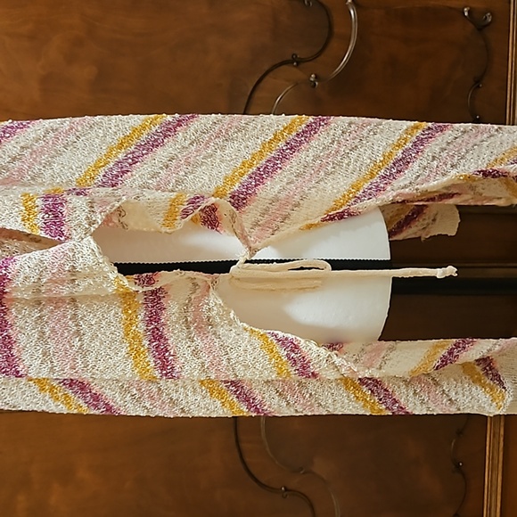 OS | Open Cardigan | Short Sleeved | V Knit Pattern | Side Ties - Picture 6 of 10